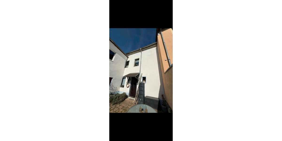 Reihenhaus Grimma - 10 Zimmer, 130 m&sup2;, 900&euro; | Angebot:26252264