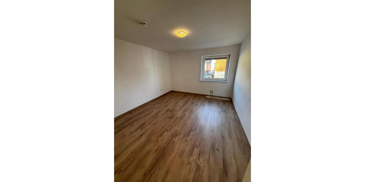 Etagenwohnung Weiden in der Oberpfalz - 2 Zimmer, 54 m&sup2;, 495&euro; | Angebot:26557039