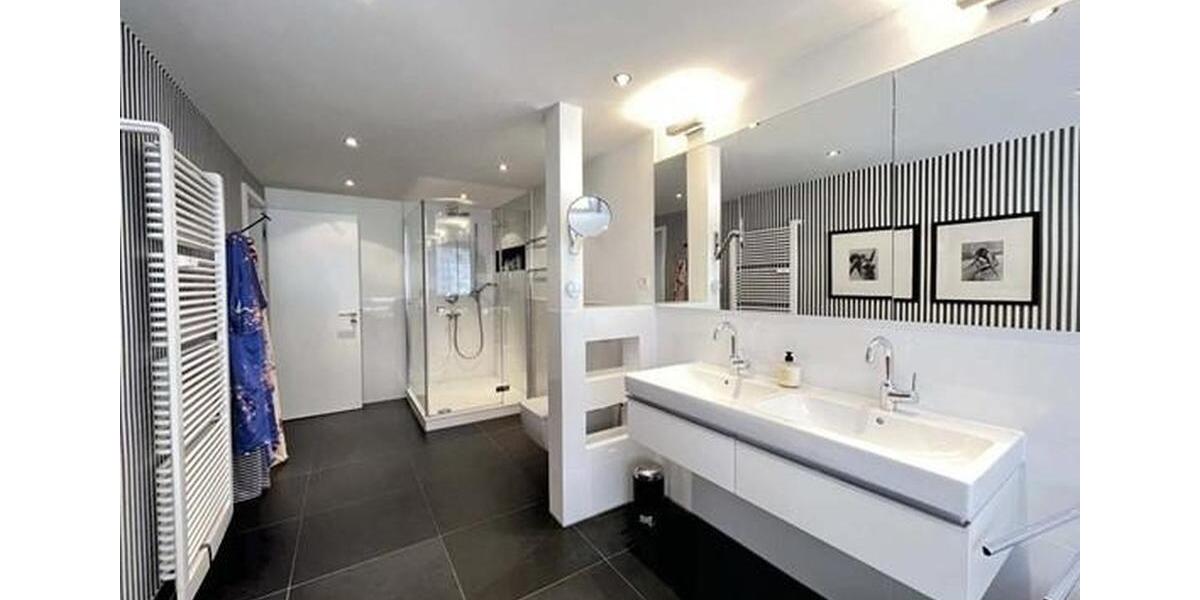 Exklusive 5-Zimmer Wohnung mit Luxusküche & 3 Balkonen in unmittelbarer Rheinnähe 5 zimmer