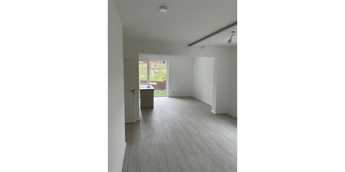 Erdgeschoßwohnung Augustusburg - 3 Zimmer, 95 m&sup2;, 665&euro; | Angebot:24662566