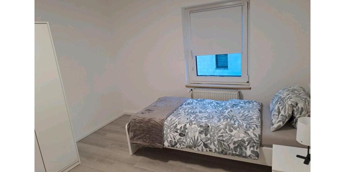 Wohnen auf Zeit Neuenmarkt - 6 Zimmer, 168 m&sup2;, 15&euro; | Angebot:24346945