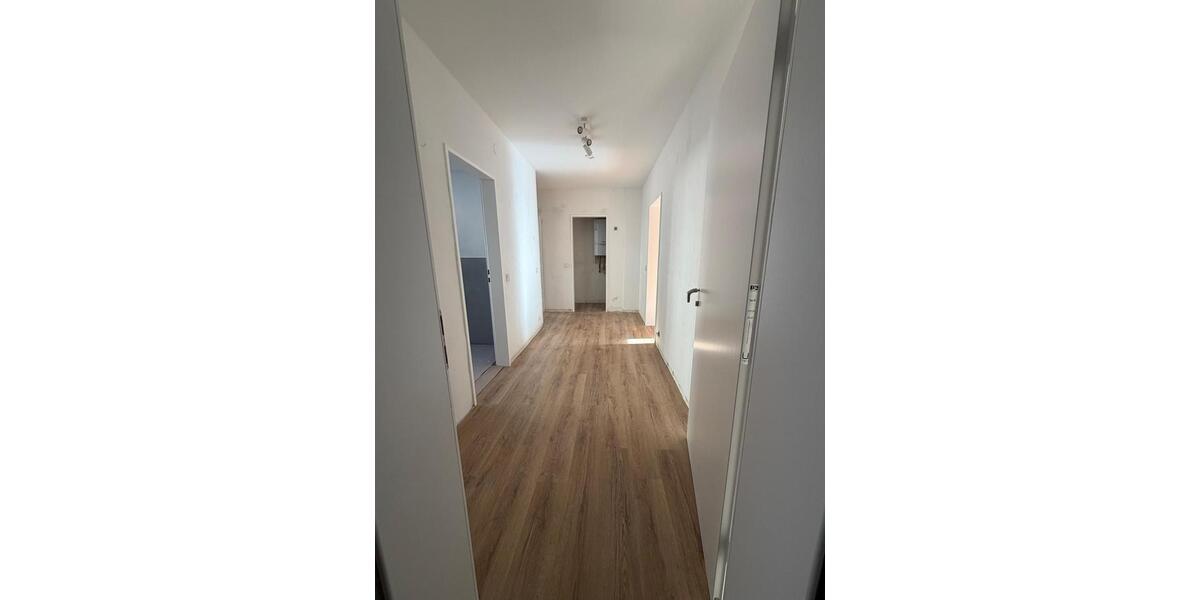 Etagenwohnung Düsseldorf Stadtbezirk 7 - 2.5 Zimmer, 89 m&sup2;, 1.350&euro; | Angebot:26678017