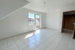 Helle Dachgeschoßwohnung * Balkon *Stellplatz