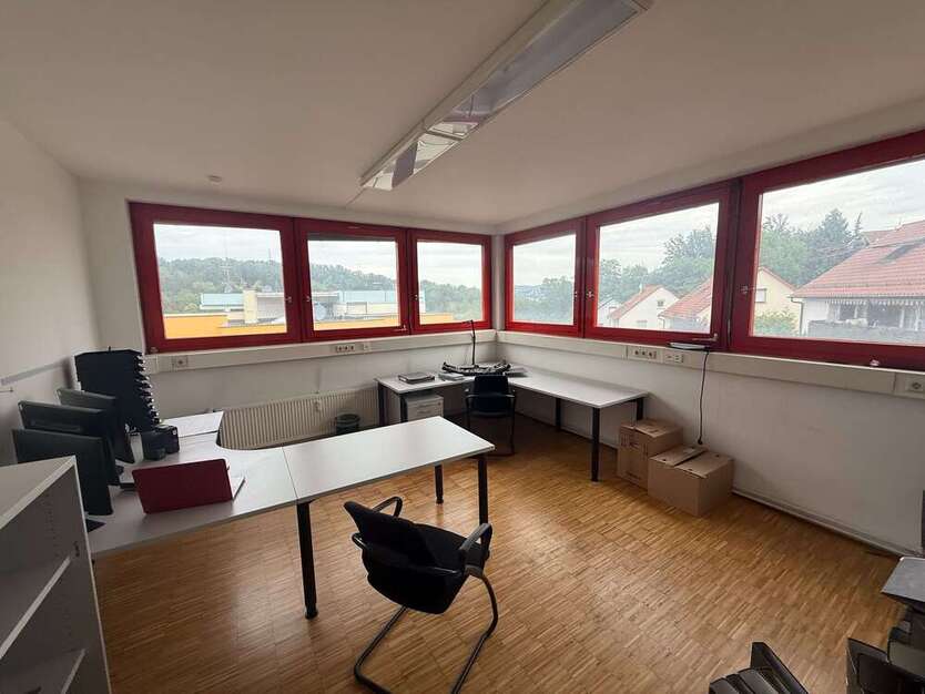 Büro in Esslingen am Neckar 1.100 € 130 m² zimmer