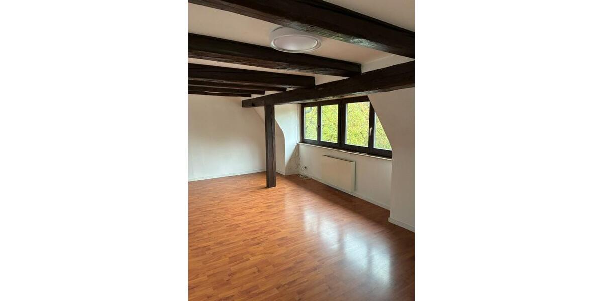 Dachgeschoßwohnung Rottenburg am Neckar - 3 Zimmer, 69 m&sup2;, 690&euro; | Angebot:26580014
