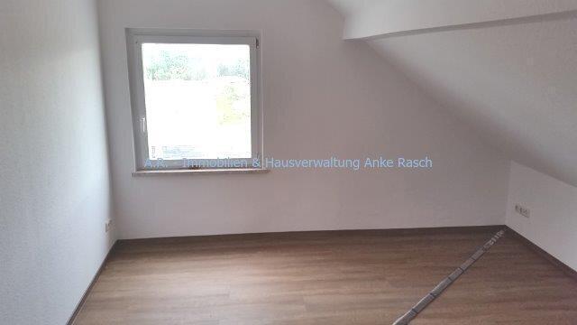 Dachgeschoßwohnung Bismark (Altmark) Badingen - 3 Zimmer, 82 m&sup2;, 574&euro; | Angebot:24846313