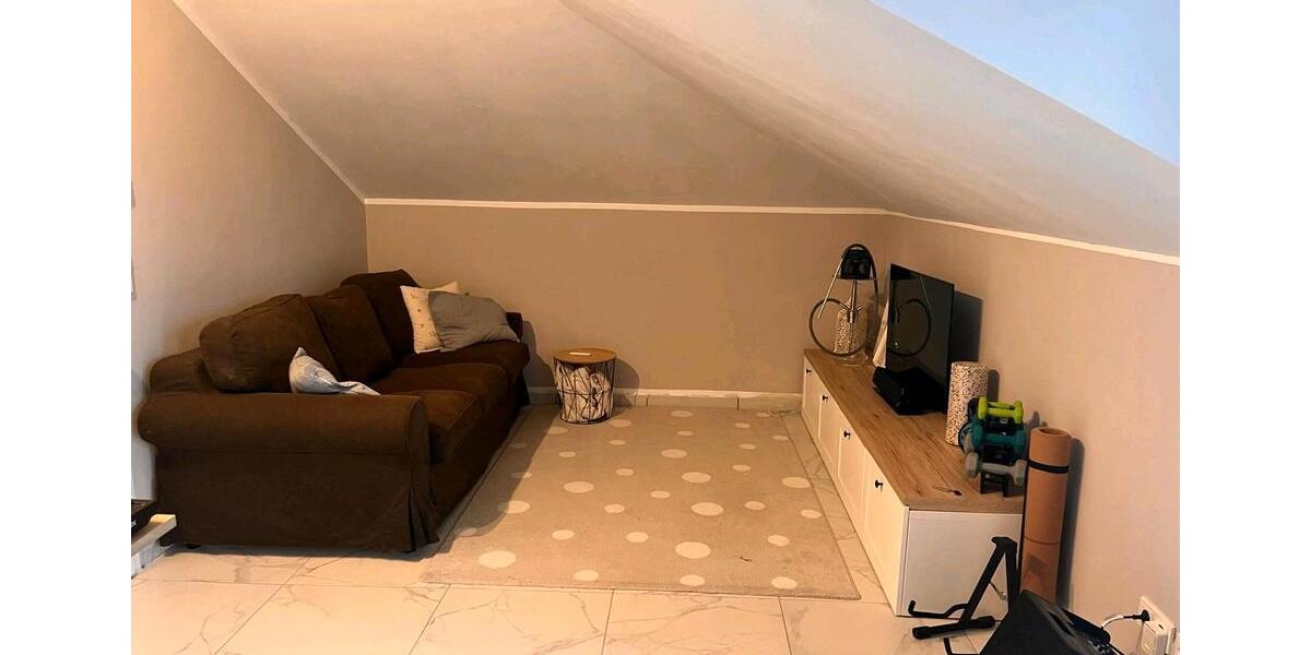 Reihenhaus Lehrte - 6 Zimmer, 200 m&sup2;, 1.500&euro; | Angebot:26051396