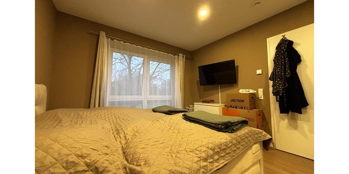 Etagenwohnung Bremerhaven Schiffdorferdamm - 3 Zimmer, 80 m&sup2;, 1.100&euro; | Angebot:24596633