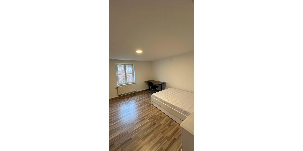 Wohnen auf Zeit Friedrichshafen Allmannsweiler - 5 Zimmer, 91 m&sup2;, 450&euro; | Angebot:26614678