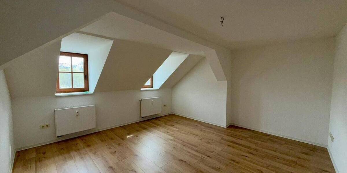 Etagenwohnung Görlitz Altstadt - 2 Zimmer, 36 m&sup2;, 252&euro; | Angebot:26189250