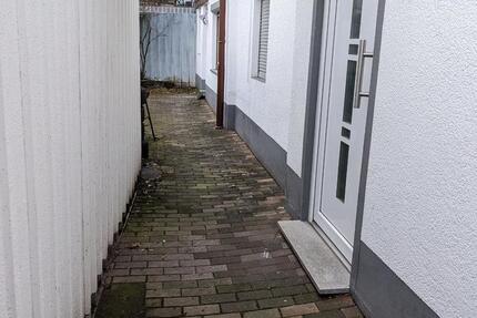 Schöne 2-Zimmer-Erdgeschoßwohnung mit EBK in Siegen