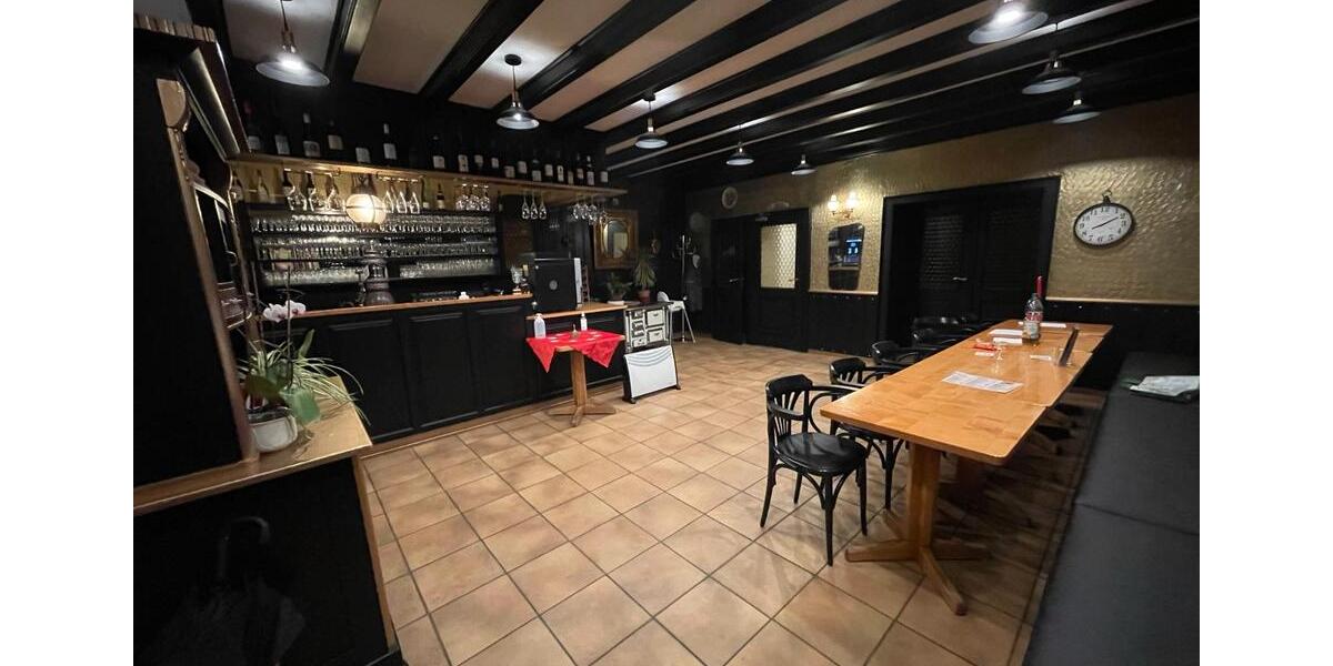 Wohnen auf Zeit Plettenberg - 20 Zimmer, 320 m&sup2;, 300&euro; | Angebot:14454656