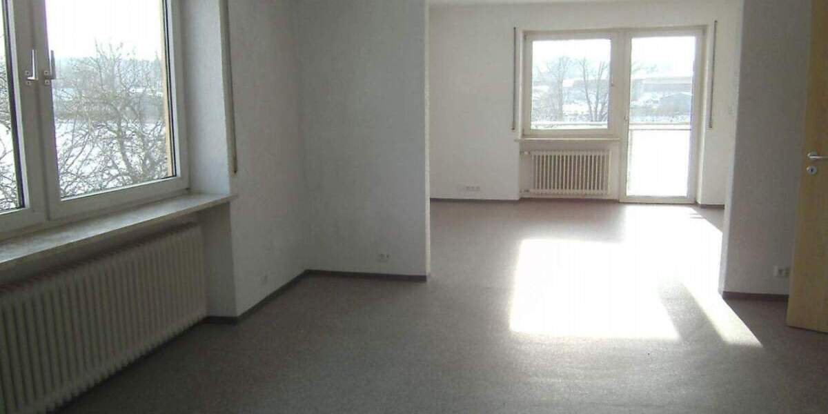 Mehrfamilienhaus, Wohnhaus Sulzbach-Rosenberg Unterschwaig - 8 Zimmer, 250 m&sup2;, 2.060&euro; | Angebot:23518285