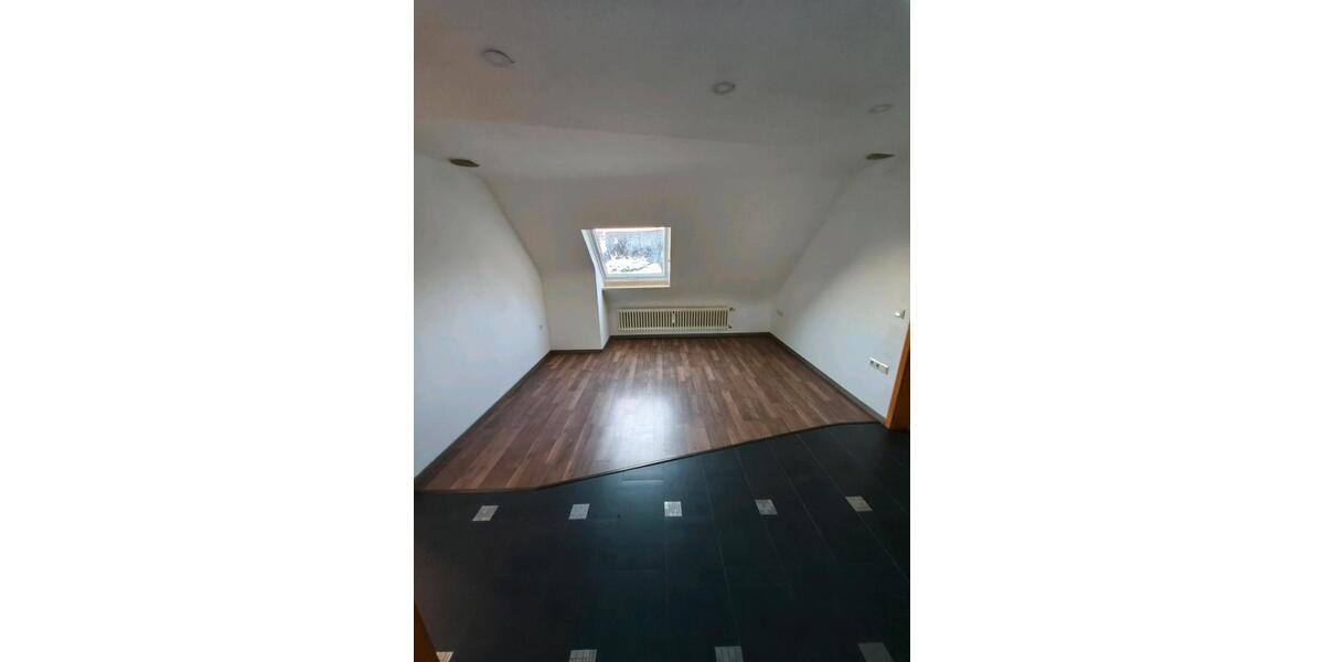 Dachgeschoßwohnung Großhabersdorf - 2 Zimmer, 62 m&sup2;, 850&euro; | Angebot:26039136