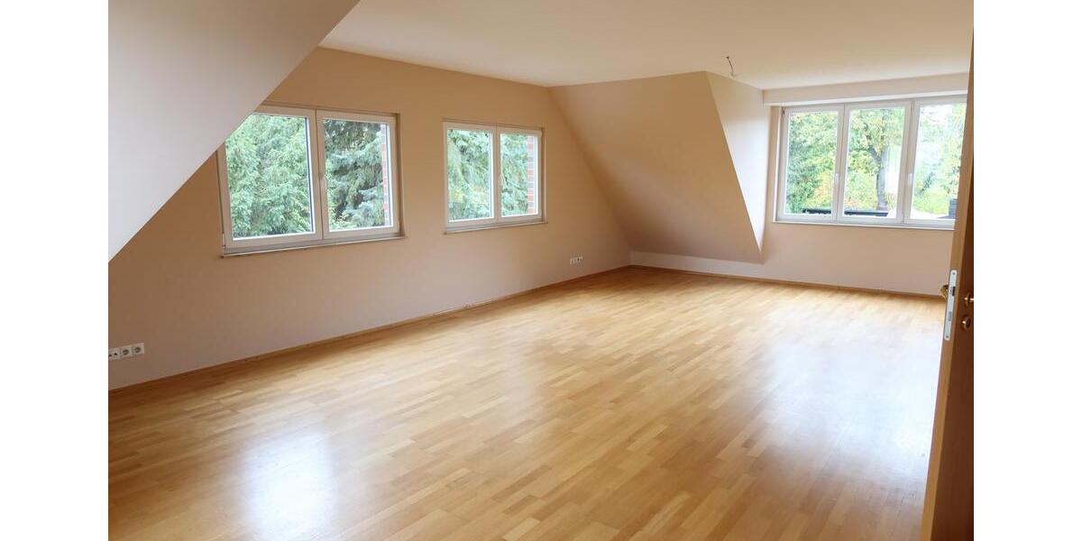 Haus zur Miete in Berlin Spandau 10 zimmer