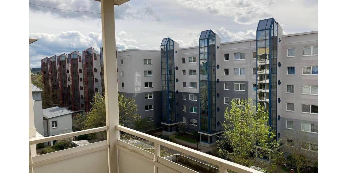 Etagenwohnung Gera Lusan - 3 Zimmer, 70 m&sup2;, 410&euro; | Angebot:26319114