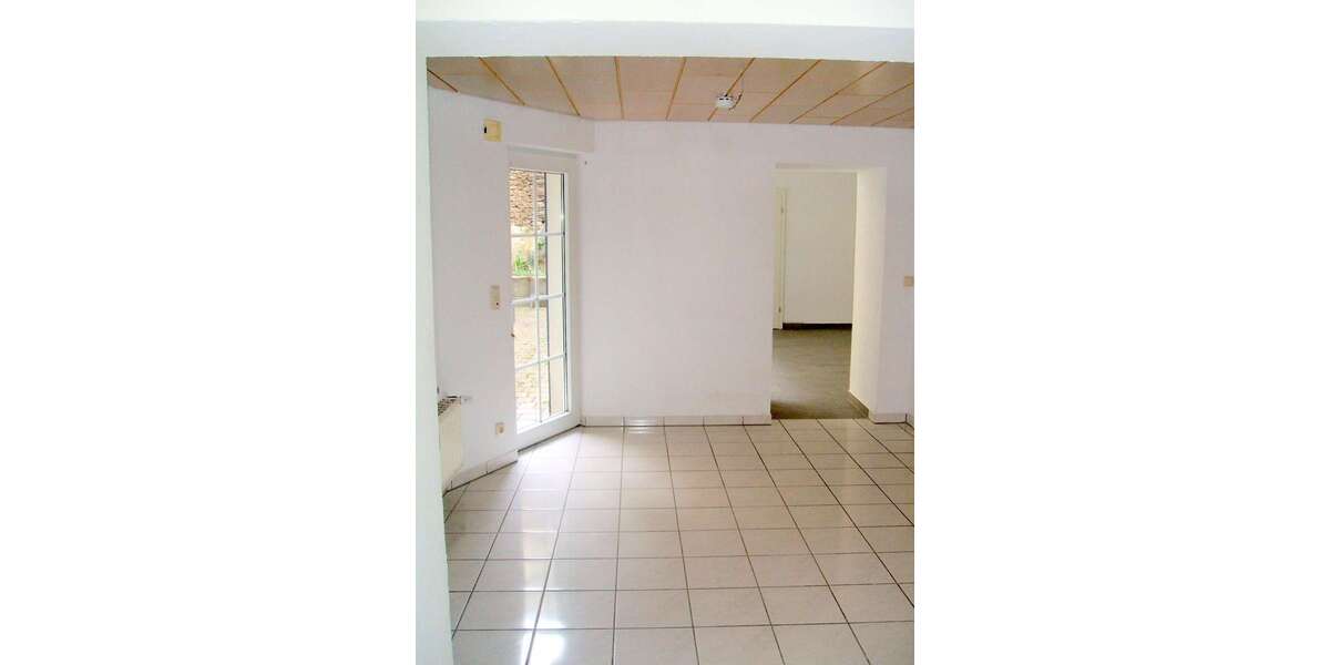 Etagenwohnung Reil - 3.5 Zimmer, 95 m&sup2;, 650&euro; | Angebot:22722323