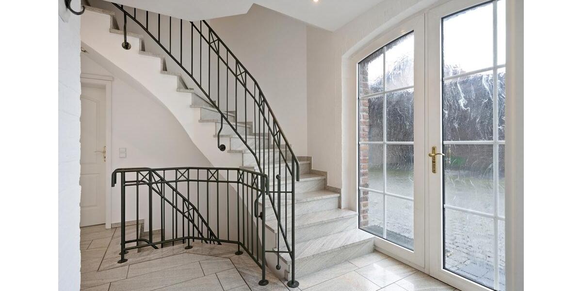 Einfamilienhaus Gangelt - 6 Zimmer, 220 m&sup2;, 2.400&euro; | Angebot:25160824