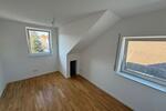 Dachgeschoßwohnung Auenwald - 3 Zimmer, 70 m&sup2;, 950&euro; | Angebot:24787211