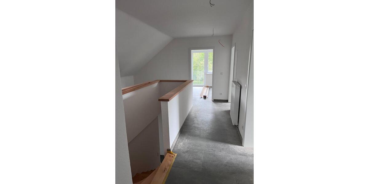 Dachgeschoßwohnung Attendorn - 4 Zimmer, 95 m&sup2;, 810&euro; | Angebot:26610389