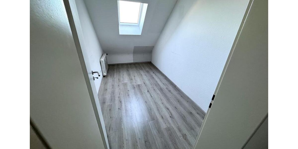 Dachgeschoßwohnung Kreuzau - 3 Zimmer, 57 m&sup2;, 570&euro; | Angebot:25884334