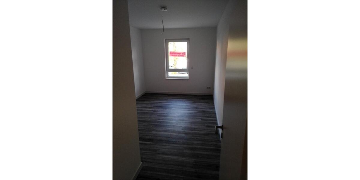 Etagenwohnung Erkner - 3 Zimmer, 86 m&sup2;, 1.300&euro; | Angebot:26532360