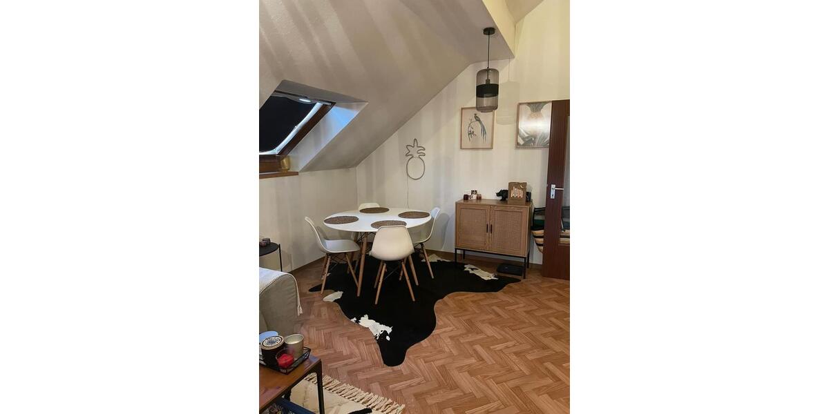 Dachgeschoßwohnung Eisenberg (Pfalz) - 2 Zimmer, 64 m&sup2;, 680&euro; | Angebot:26245717