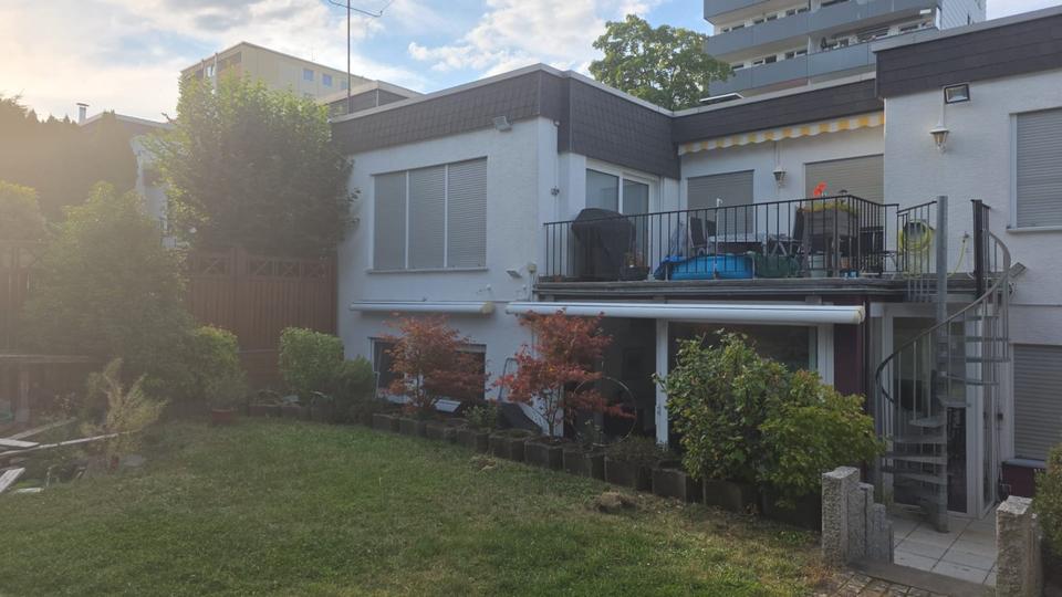 Etagenwohnung Iserlohn Letmathe - 5 Zimmer, 147 m&sup2;, 1.075&euro; | Angebot:25097054