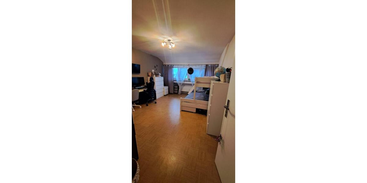 Etagenwohnung Losheim am See - 3 Zimmer, 75 m&sup2;, 700&euro; | Angebot:26549979