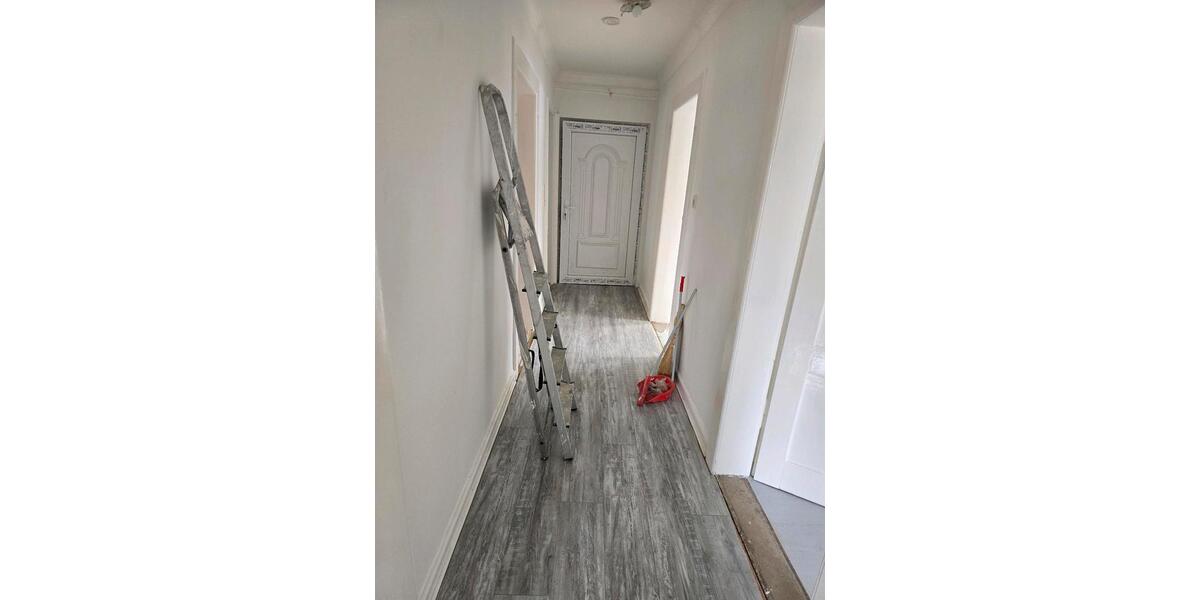 Dachgeschoßwohnung Borken (Hessen) - 3 Zimmer, 65 m&sup2;, 900&euro; | Angebot:24839382