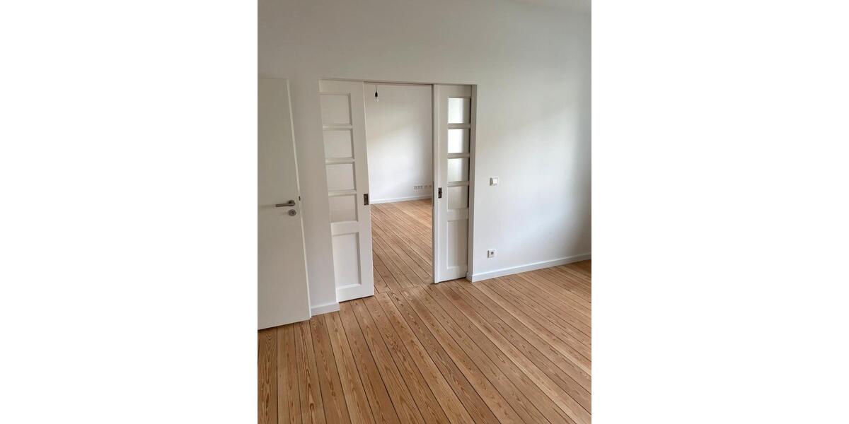 Etagenwohnung Rostock Hansaviertel - 2 Zimmer, 65 m&sup2;, 1.195&euro; | Angebot:26651742