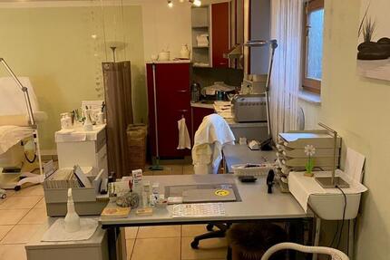 Schöne, helle Einliegerwohnung Nutzung als Praxis, Büro etc. zimmer