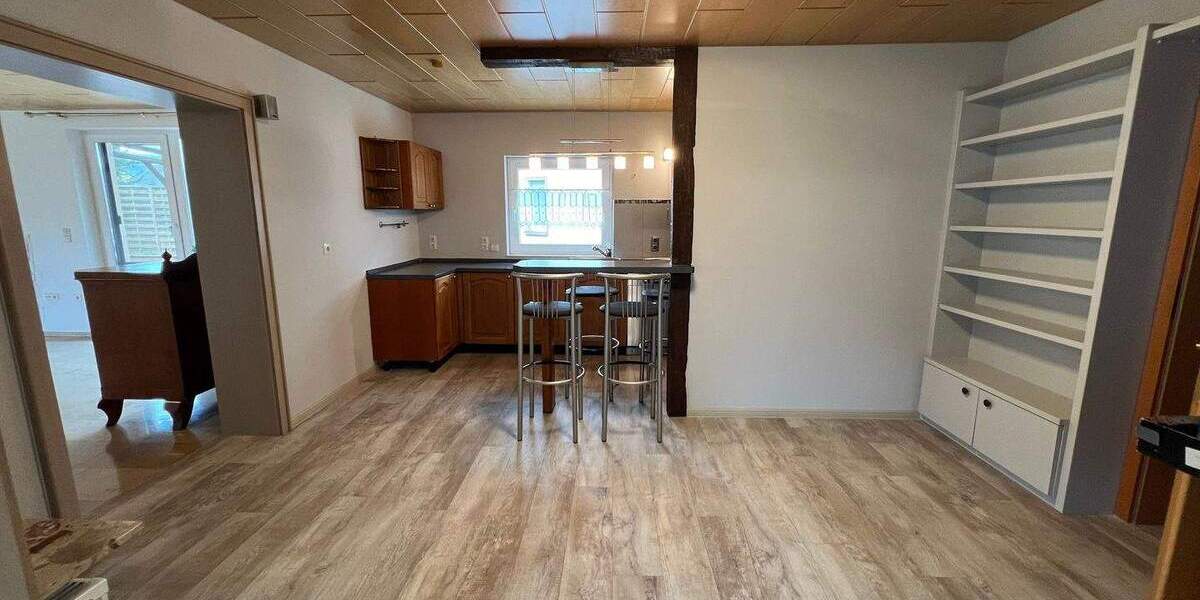 Etagenwohnung Bad Kreuznach Bad Münster-Ebernburg - 4 Zimmer, 110 m&sup2;, 990&euro; | Angebot:25729475