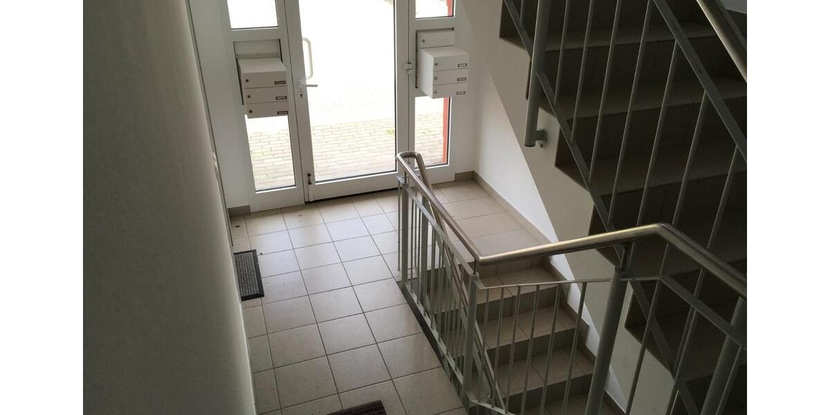 Etagenwohnung Stralsund - 3 Zimmer, 87 m&sup2;, 1.050&euro; | Angebot:25901351