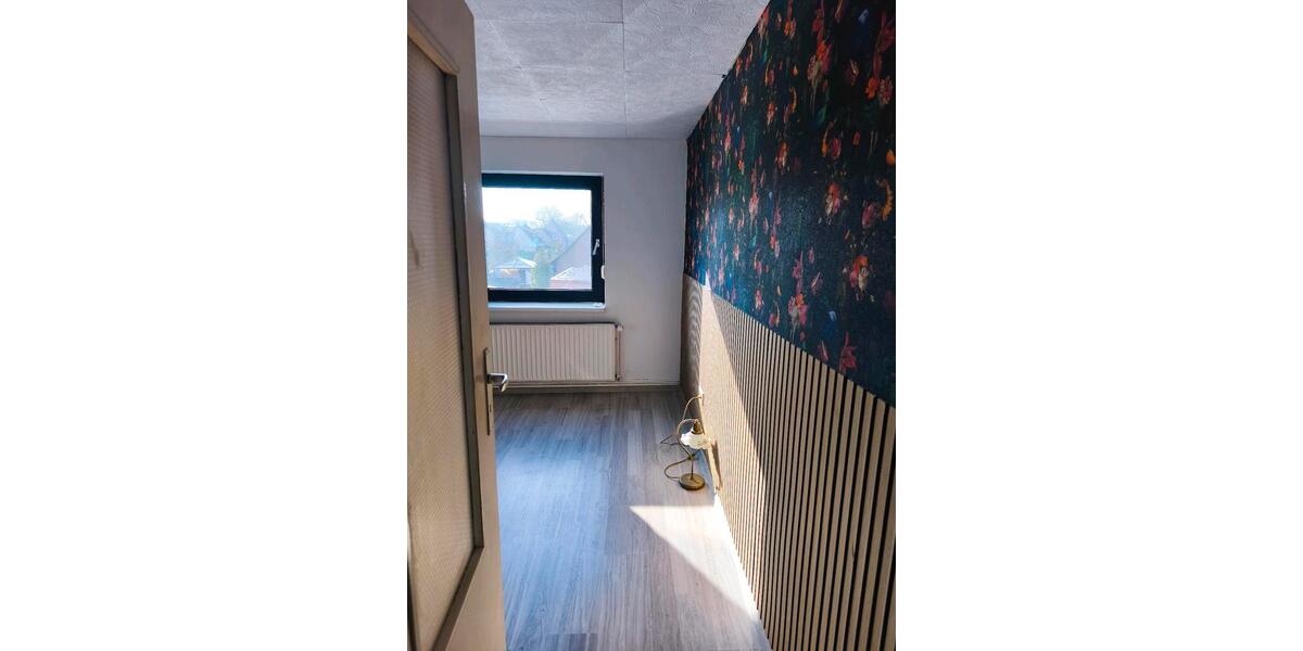 Etagenwohnung Nienburg (Weser) - 4 Zimmer, 90 m&sup2;, 1.000&euro; | Angebot:25418741