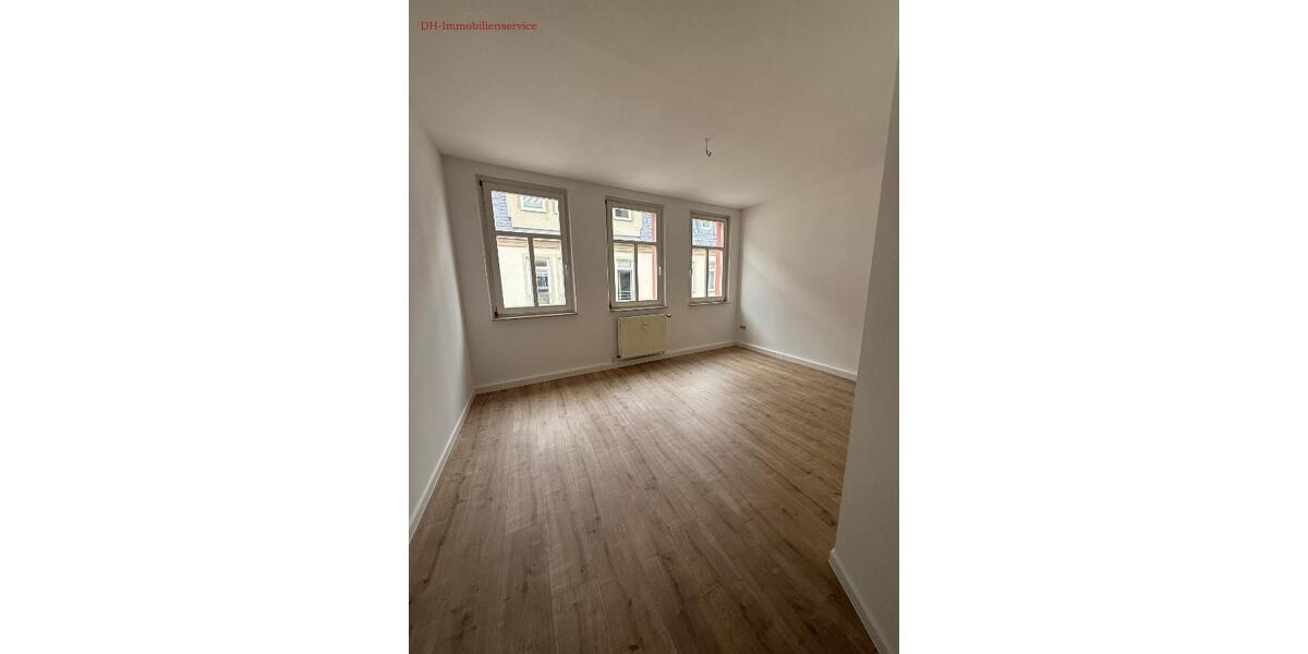 Dachgeschoßwohnung Glauchau - 2 Zimmer, 55 m&sup2;, 360&euro; | Angebot:24571768