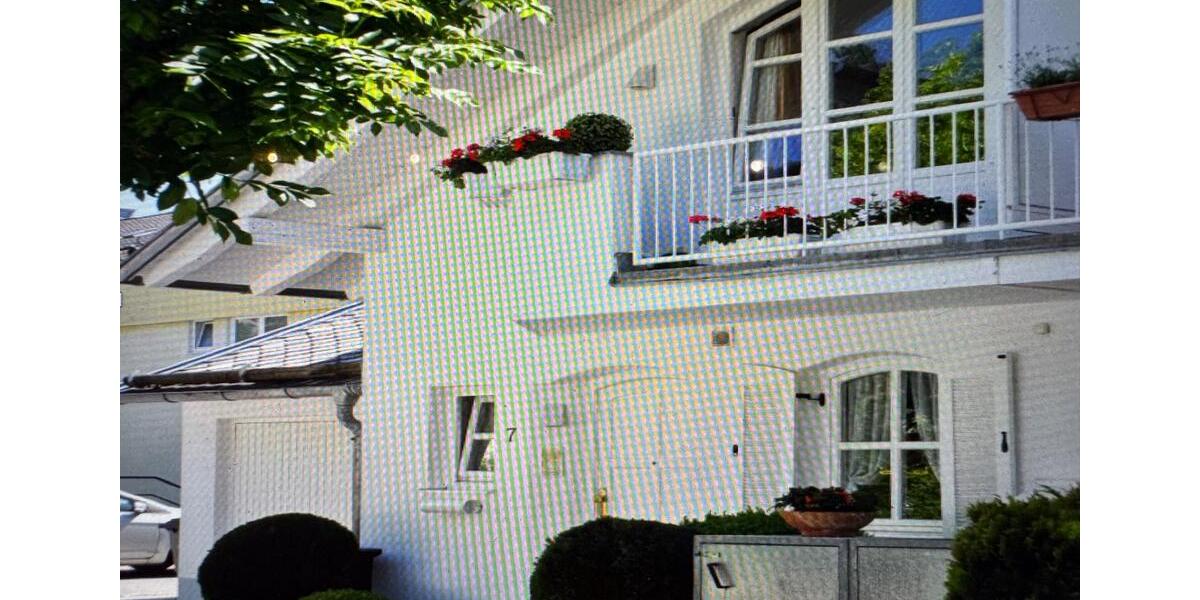 Doppelhaushälfte Starnberg - 4 Zimmer, 125 m&sup2;, 2.504&euro; | Angebot:24844299