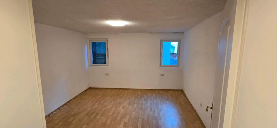Etagenwohnung Schorndorf - 4 Zimmer, 75 m&sup2;, 900&euro; | Angebot:24364579