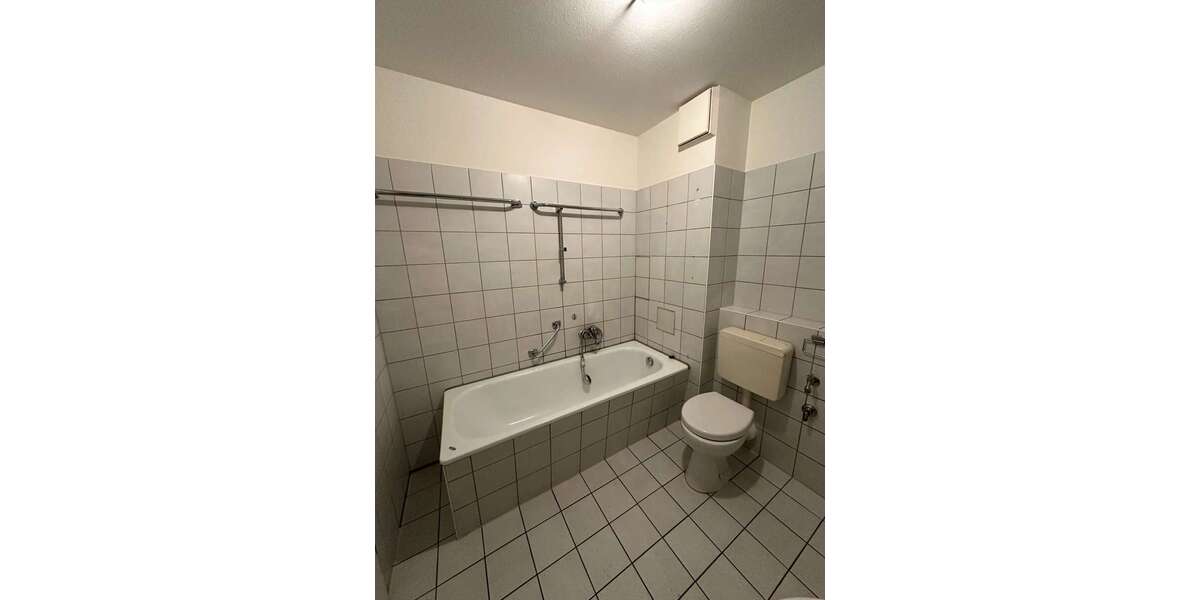 ++Erdgeschosswohnung mit 2 Balkone und Tiefgarage++ 3 zimmer