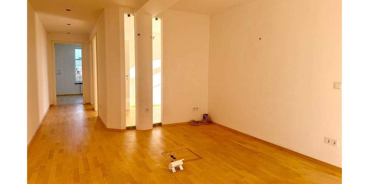 Gewerbeobjekt Murnau a. Staffelsee Murnau - 4 Zimmer, 105 m&sup2;, 1.600&euro; | Angebot:25682687