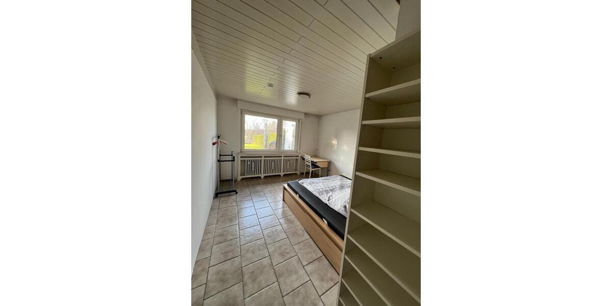 Wohnen auf Zeit Erkrath - 14 Zimmer, 200 m&sup2;, 600&euro; | Angebot:25550416