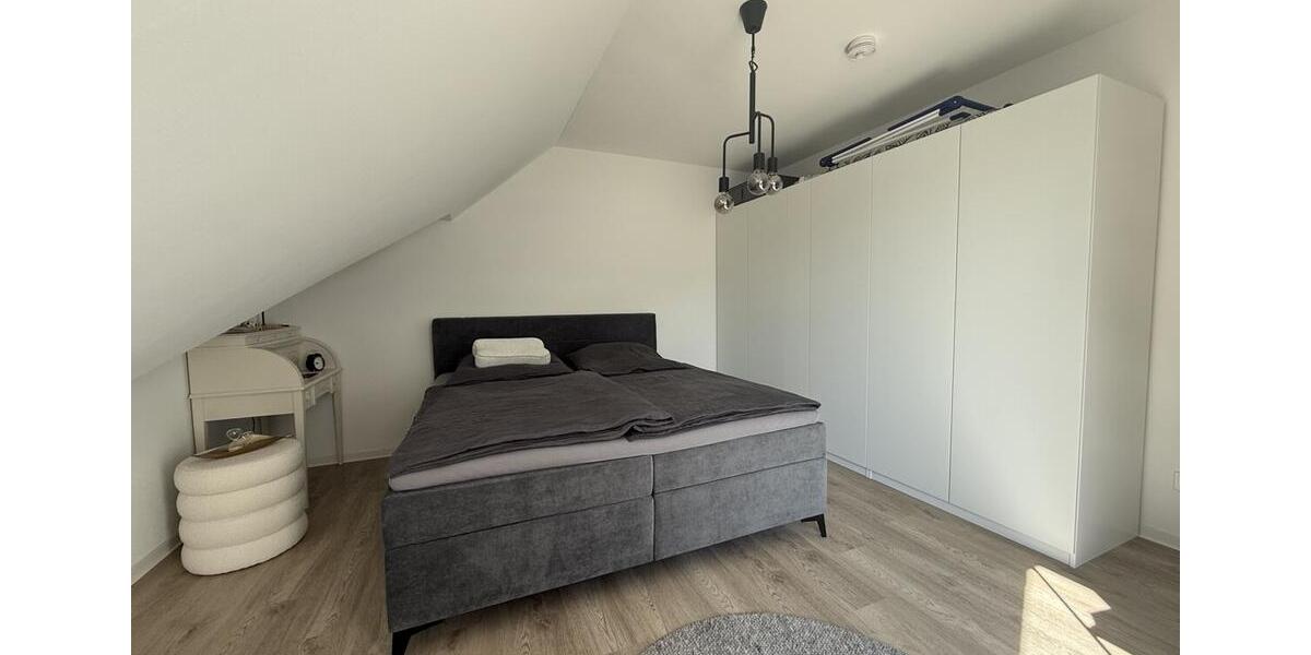 Dachgeschoßwohnung Schöntal - 2 Zimmer, 61 m&sup2;, 760&euro; | Angebot:26421384