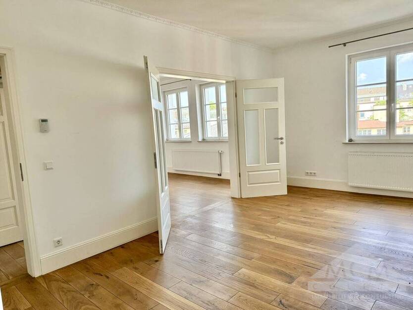 NORDEND-WEST - Exklusiv sanierte Altbau-Etagenwohnung