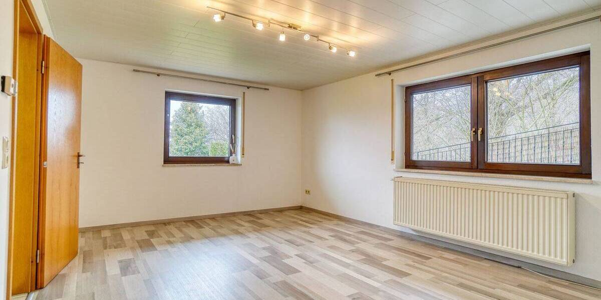 Etagenwohnung Berkheim - 2 Zimmer, 69 m&sup2;, 550&euro; | Angebot:26092125