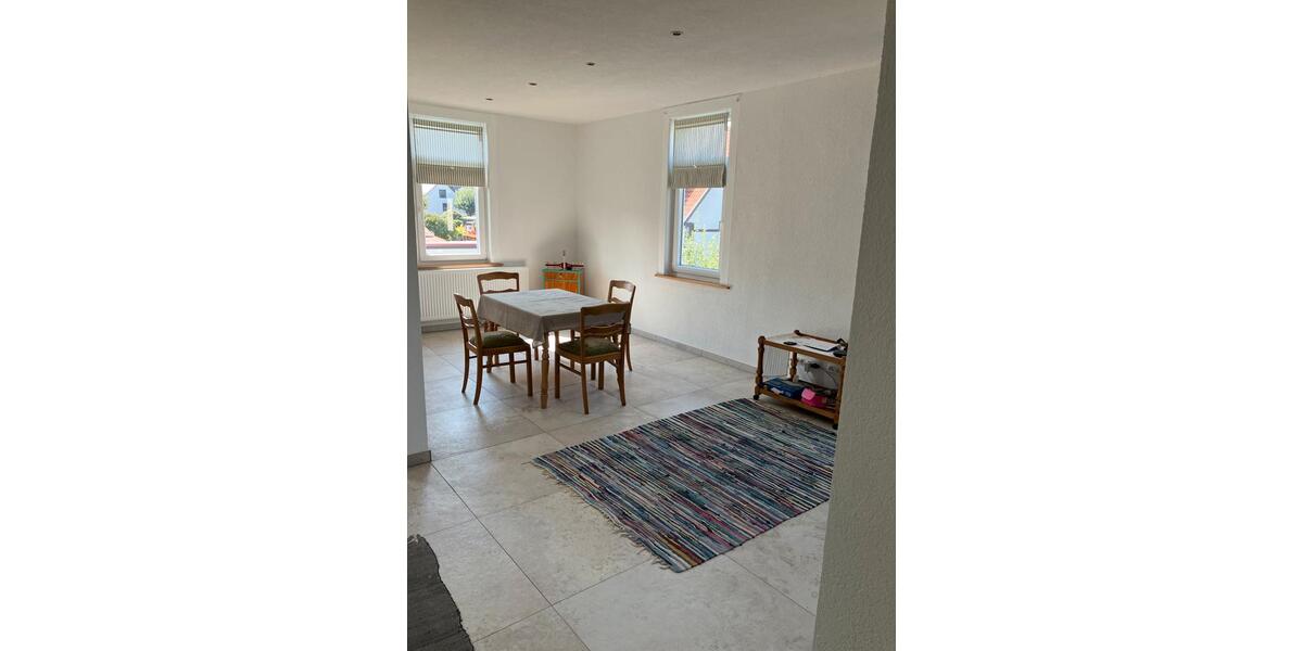 Etagenwohnung Bad Tabarz - 4 Zimmer, 112 m&sup2;, 875&euro; | Angebot:25892548