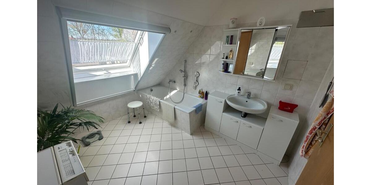 Dachgeschoßwohnung Stauchitz - 2 Zimmer, 44 m&sup2;, 265&euro; | Angebot:26365857