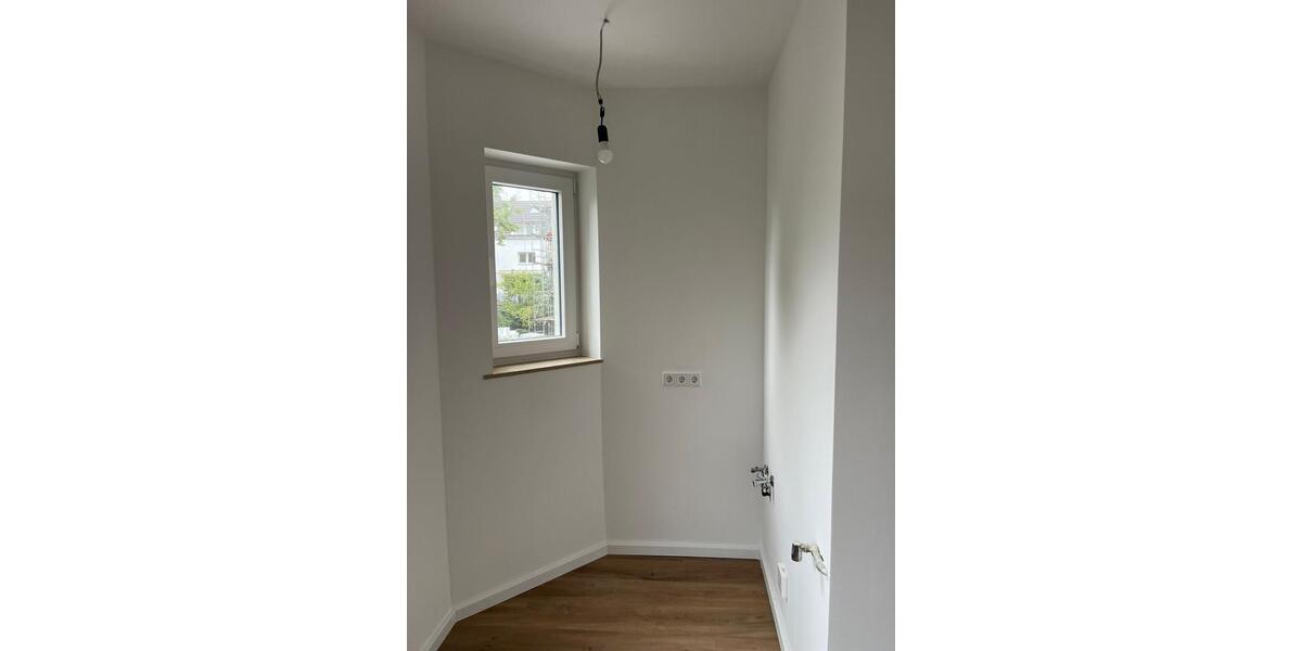 Etagenwohnung Krefeld - 1 Zimmer, 45 m&sup2;, 660&euro; | Angebot:26551158
