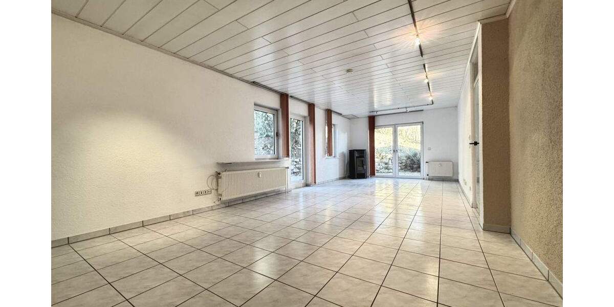 Etagenwohnung Lorsch - 2 Zimmer, 102 m&sup2;, 1.095&euro; | Angebot:24545492