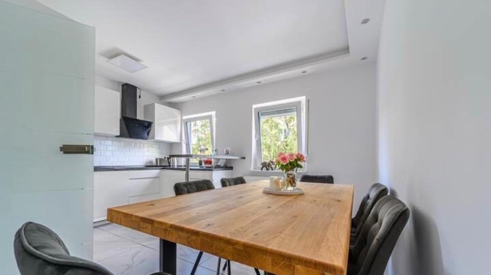 Helle hochwertige Mietwohnung mit Garten in Hannover Wülfel zimmer