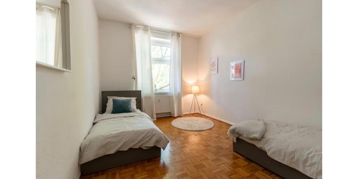 Wohnen auf Zeit Essen Stadtbezirk III - 2 Zimmer, 75 m&sup2;, 100&euro; | Angebot:26447404